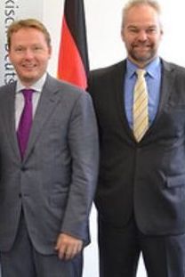 C. Flisek MdB, R. Weinbrecht (r)